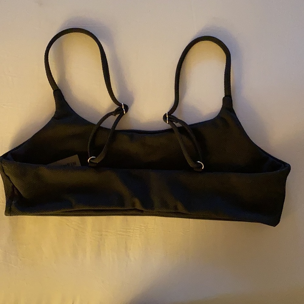 Black bikini - Picture 6 of 9